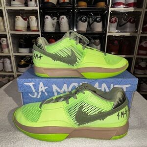 Nike Ja 1 “Halloween Zombie” tag# FD6565 300 
Has box